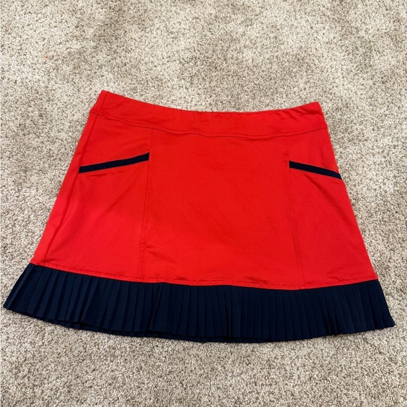 InPhorm NYC Kai Pleated tennis skort in poppy red and navy - Picture 3 of 11